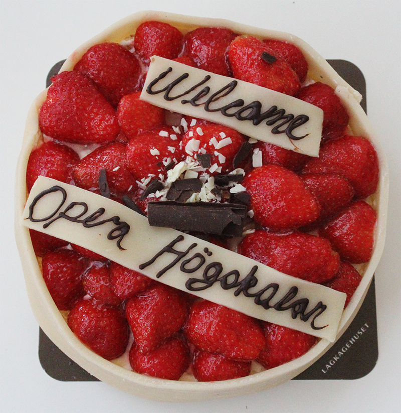 ASIMUT welcome cake for Operahögskolan